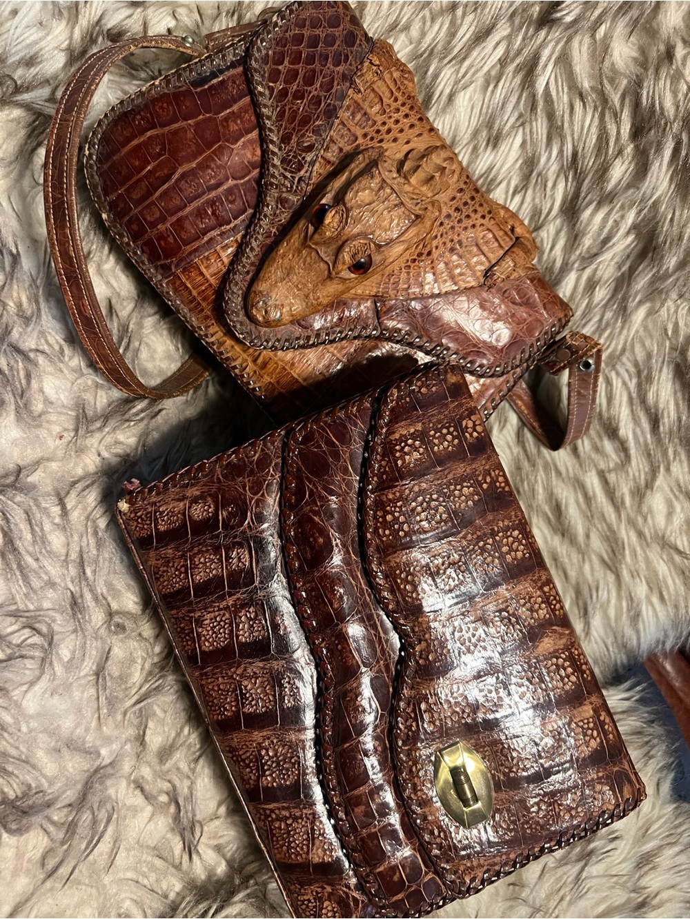 Vintage Brown ALLIGATOR Leather Clutch and Wristlet(2) Set (1 missing strap) - Picture 12 of 14